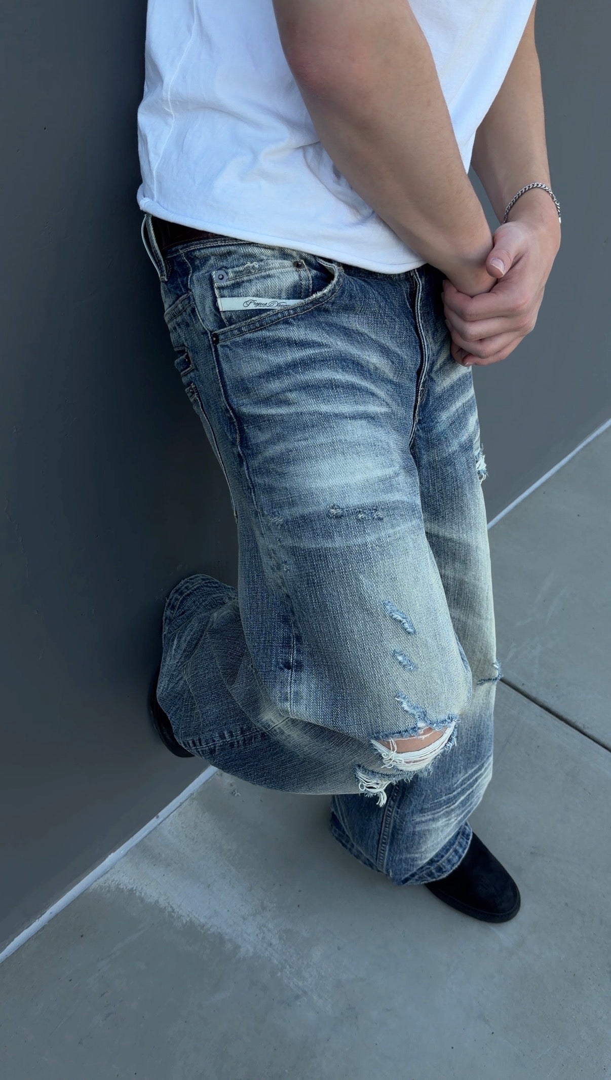 BAGGY DISTRESSED SELVEDGE DENIM