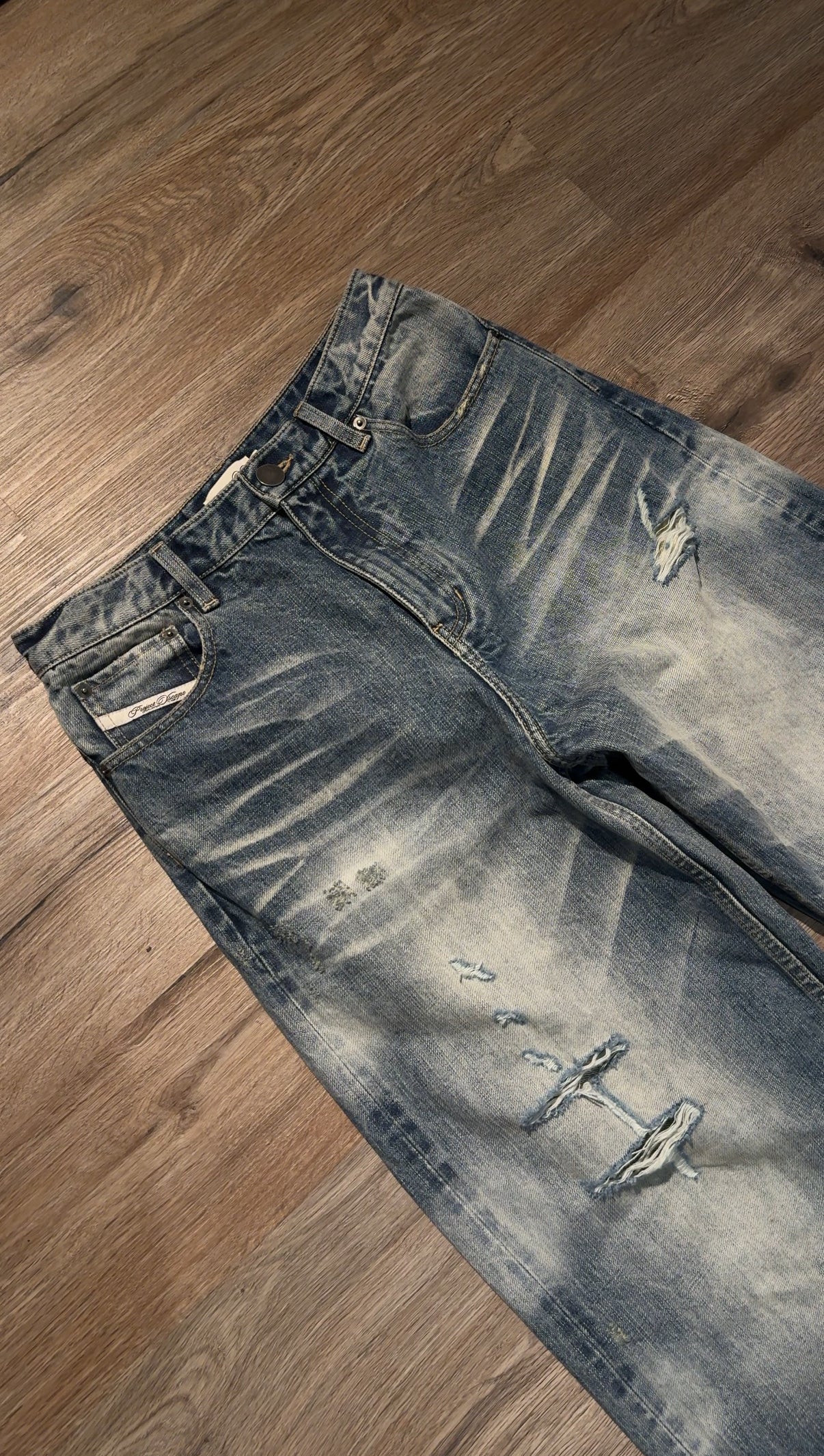 BAGGY DISTRESSED RAW SELVEDGE